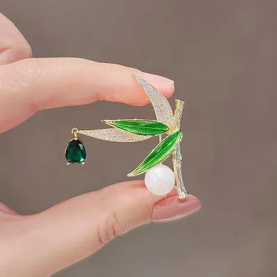 Vintage Dong Style Plant Bamboo Leaf Brooch